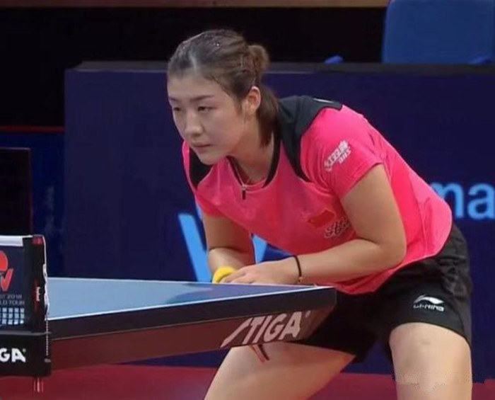 亚冠比赛中 亚冠比赛中